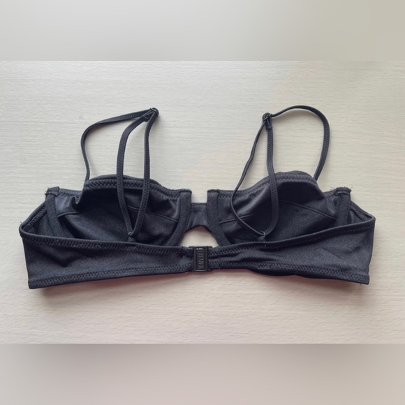 Triangl Bikini Top - Picture 5 of 7